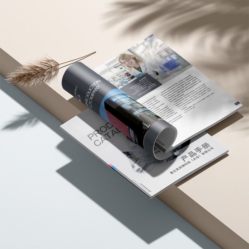 時(shí)尚畫(huà)冊(cè)設(shè)計(jì)的“走鋼絲藝術(shù)”：如何讓創(chuàng)意不飄，讓銷量不冷？